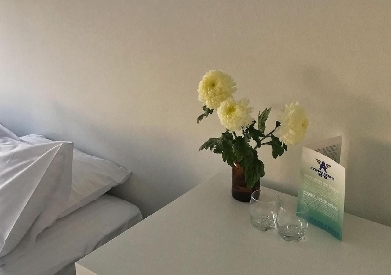 Kyivpasservis Hotel Buitenkant foto