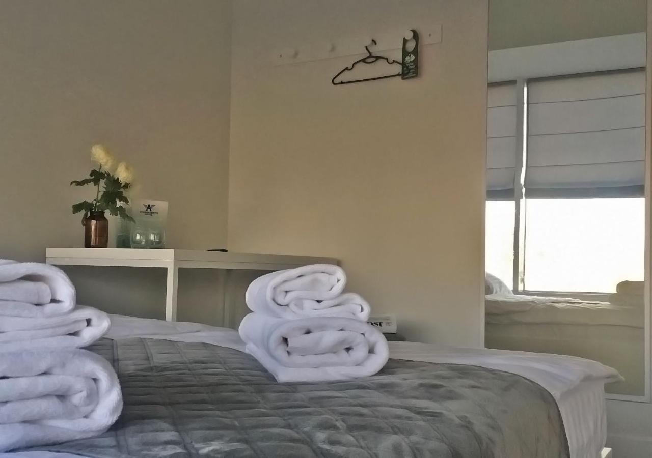 Kyivpasservis Hotel Buitenkant foto
