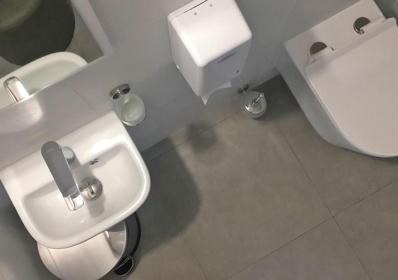Kyivpasservis Hotel Buitenkant foto