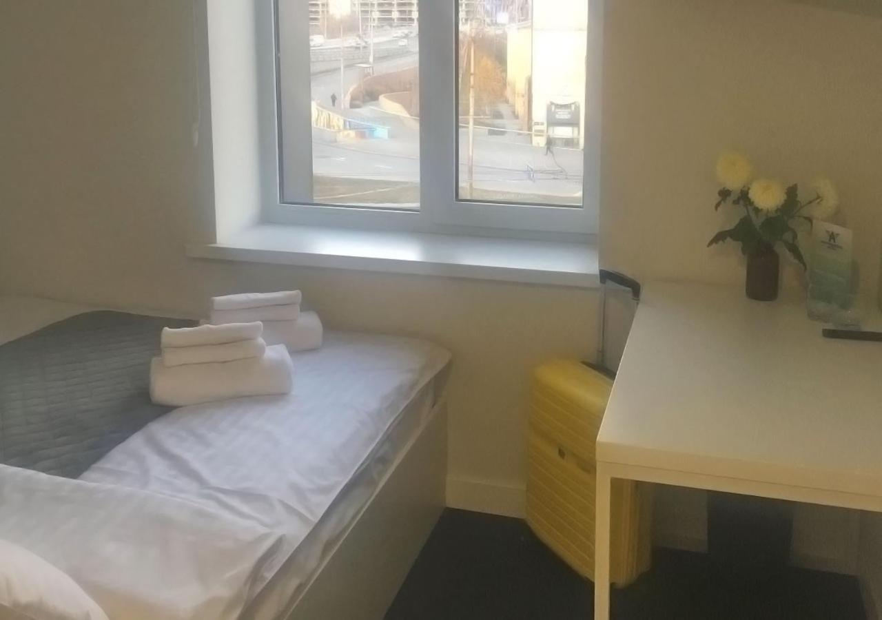 Kyivpasservis Hotel Buitenkant foto